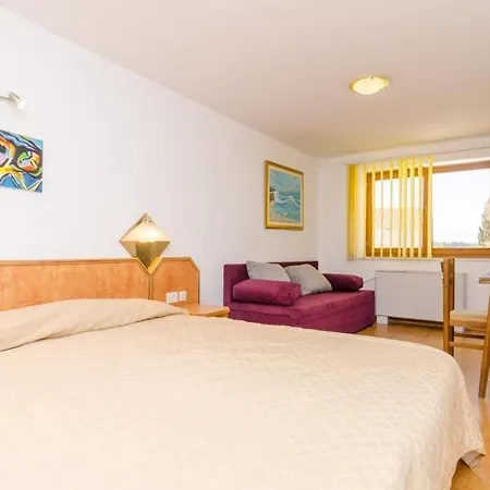 Milic Appartement *